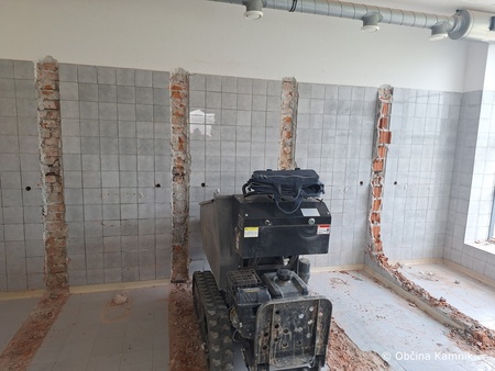 Prenova sanitarij Pod skalco (1)
